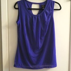 New Sleeveless Worthington Top
